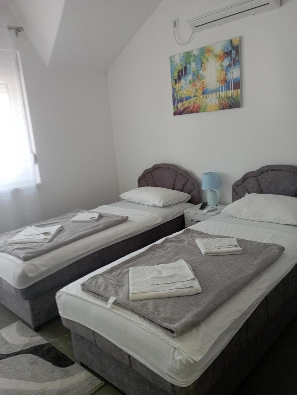 Apartmani Marija Vrdnik Dış mekan fotoğraf